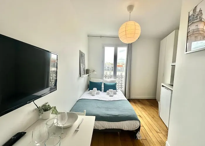 Апартаменты 365 Adjani - Cosy Center